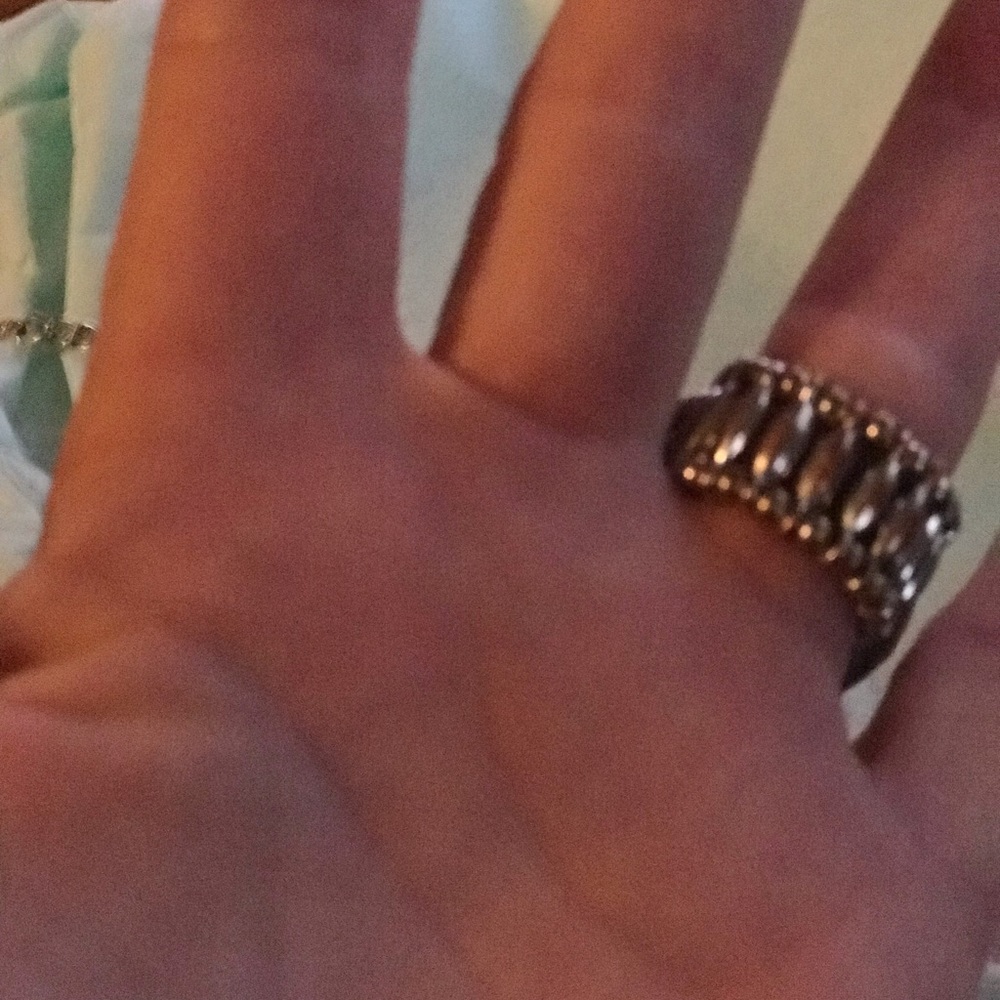 Ring - Picture 3 of 3